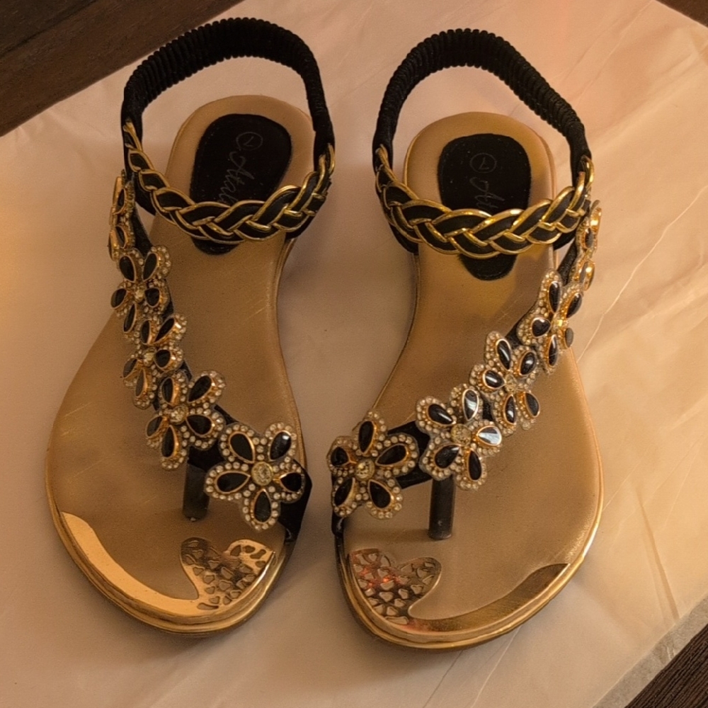 Catalina Gold and Black Floral Sandals